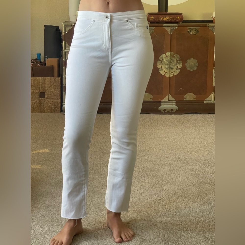 AG “the Jodi crop” white jeans